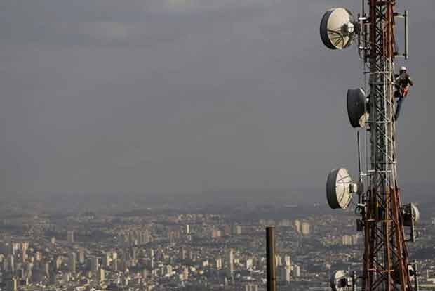 No plans to divest BSNL: Government