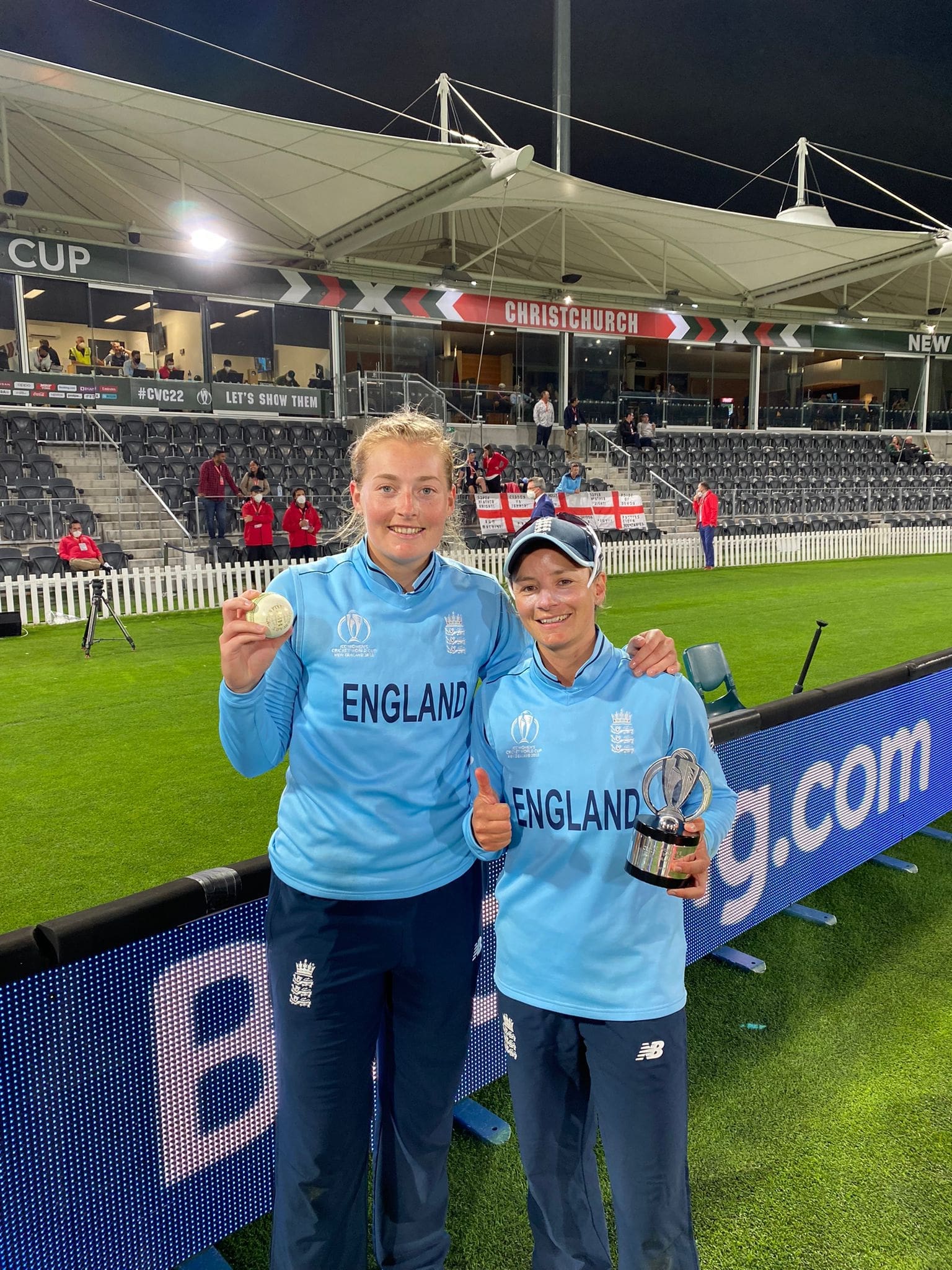 Wyatt, Ecclestone fire England to another World Cup final