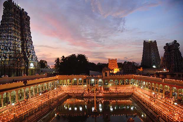 Thousands participate in Margazhi Ashtami Meenakshi temple Car fest