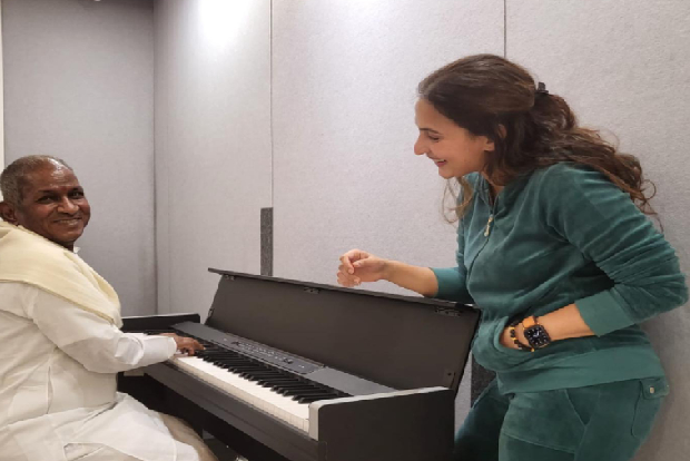 Musical and magical with Illayaraja, Aishwaryaa Rajinikanth posts pics Musical and magical with Illayaraja, Aishwaryaa Rajinikanth posts pics