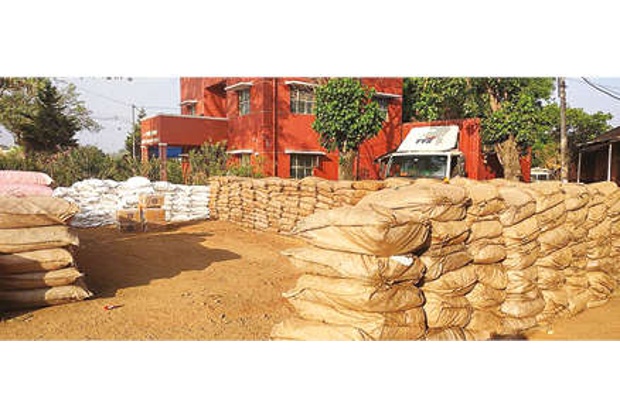 Nine tonnes of banned tobacco worth Rs 50 lakh seized at Mathigiri check post