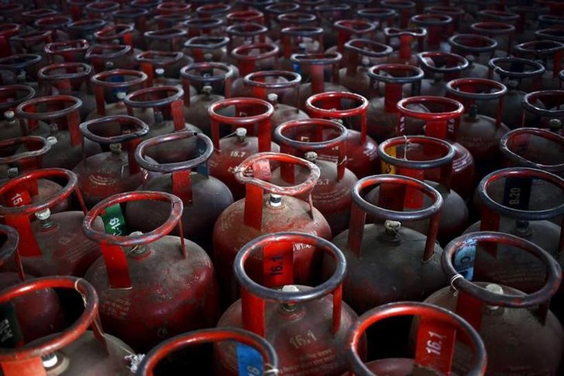 Yatra to Chennai from Coimbatore demanding cut in cooking gas price