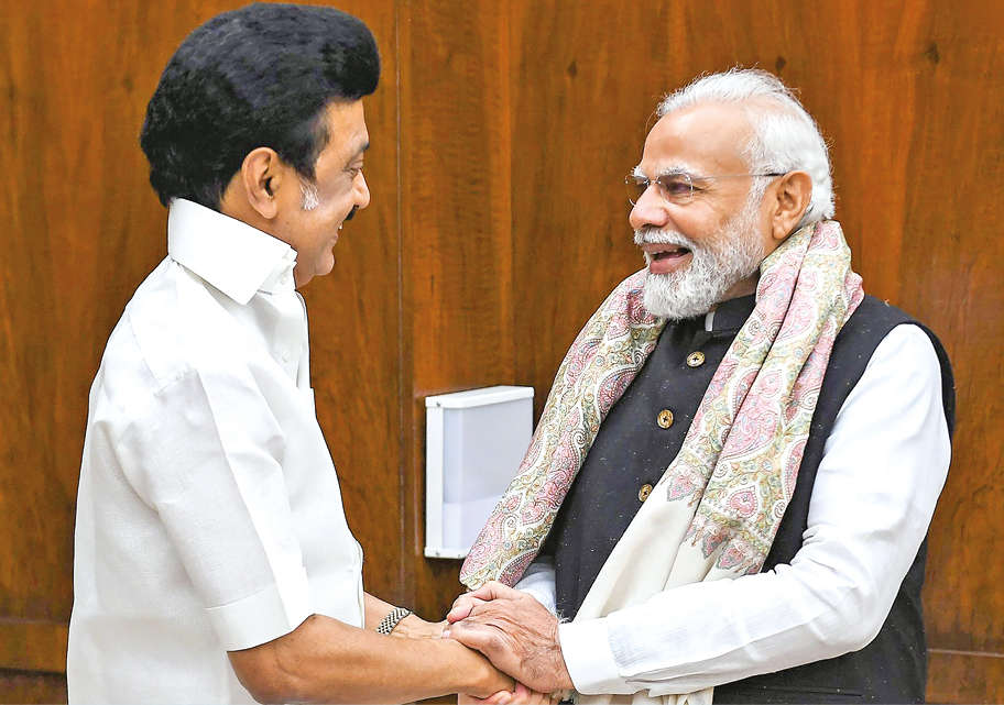 Stalin submits 14-point memo to Modi, seeks aid for Lankan Tamils
