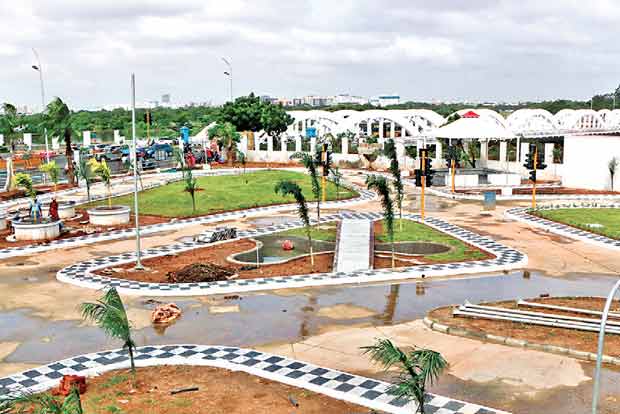 SIC: Closure of parks on summer days not right