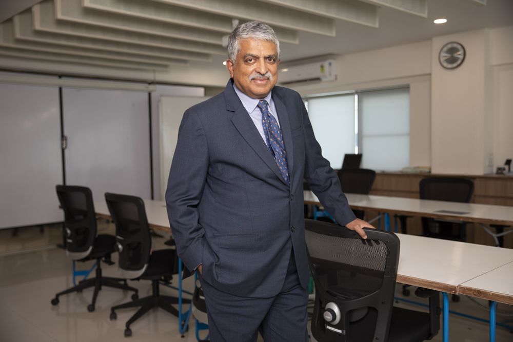 Billionaire tech pioneer takes on Amazon, Walmart in India Billionaire tech pioneer takes on Amazon, Walmart in India