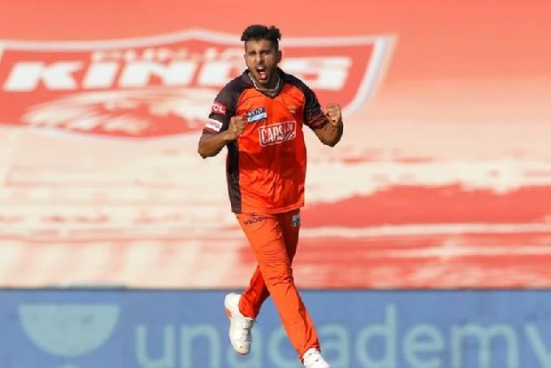 Umran, Karthik in focus as upbeat Sunrisers square up against RCB