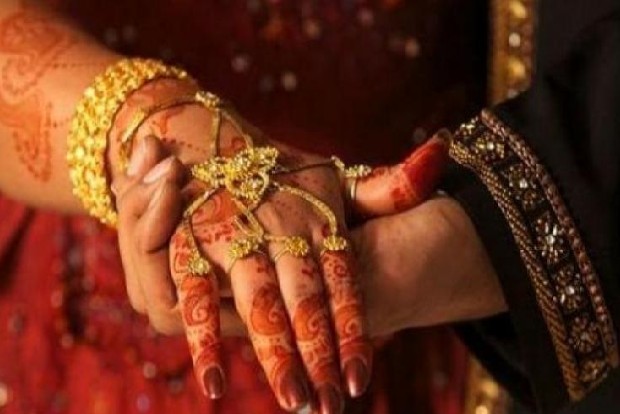 Merits of Dowry: Ugly looking girls can be married off, textbook scripts on Indian dowry system