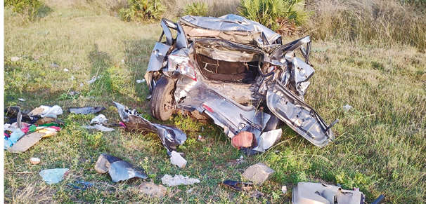 4 of family die as lorry rams car; 5-yr-old boy survives