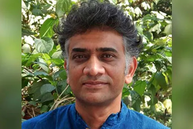 Court upholds order asking CBI to withdraw LOC against Aakar Patel