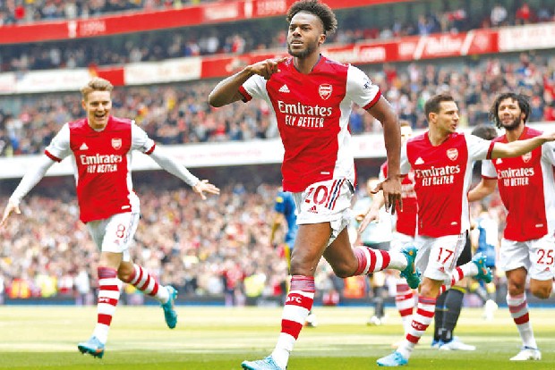 Arsenal dents Man United’s top-4 hopes with 3-1 win