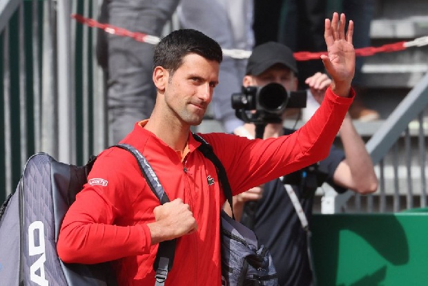 Tennis-Djokovic slams crazy Wimbledon ban on Russian, Belarusian players Tennis-Djokovic slams crazy Wimbledon ban on Russian, Belarusian players