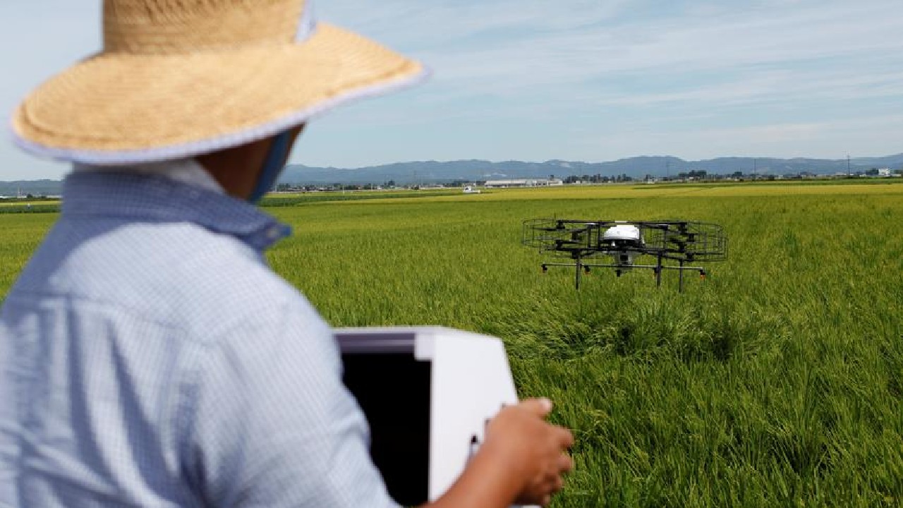 To fast track agri-drone adoption, Centre approves 477 pesticides To fast track agri-drone adoption, Centre approves 477 pesticides