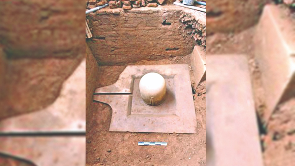 Old photo from Vietnam shared as that of Gyanvapi