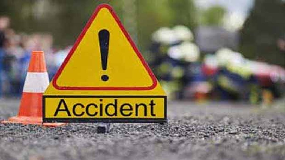 Duo on bike fatally knocked down by lorry in Tiruvallur