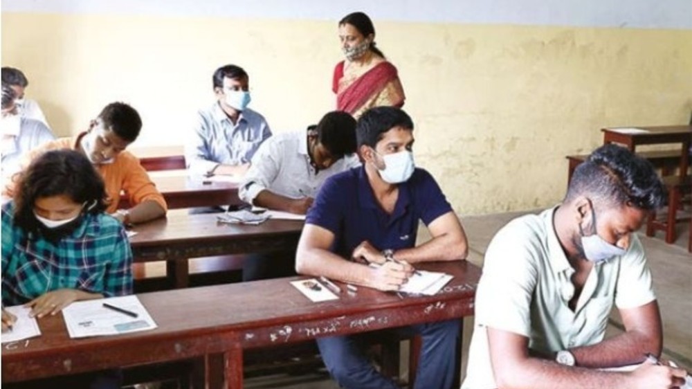 685 qualify civil services exam, women secure top three ranks: UPSC