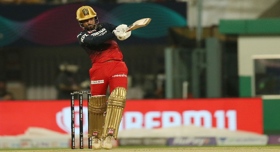 IPL 2022 Eliminator: RCB scores 207/4 vs LSG