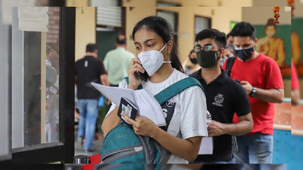 Govt okays booster doses before 9 months for those going abroad