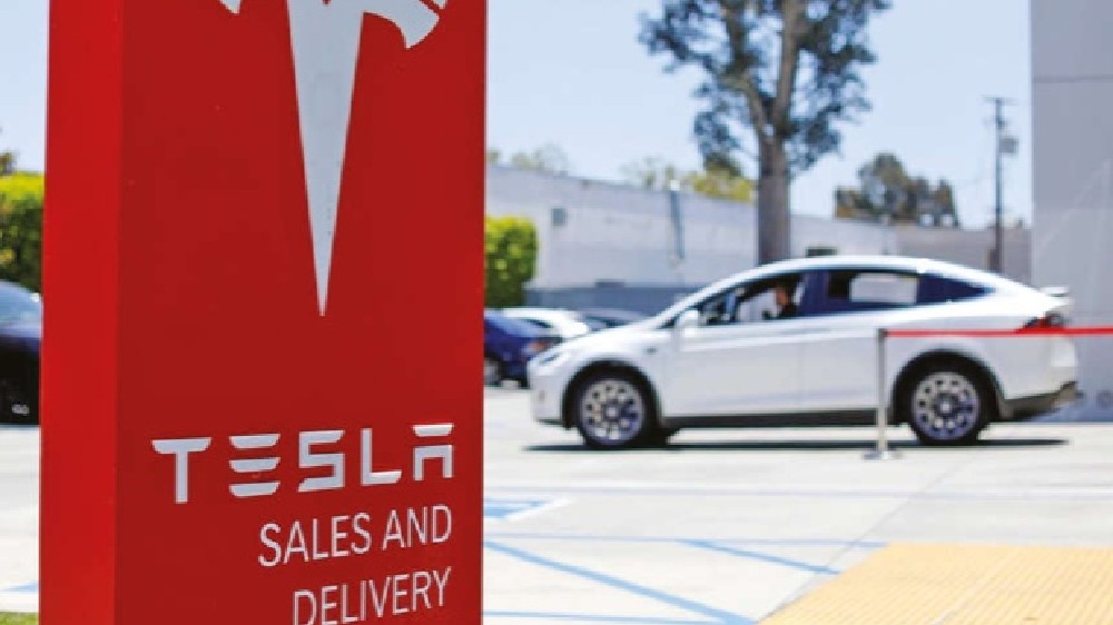 Tesla sues former engineer for stealing supercomputer tech secrets