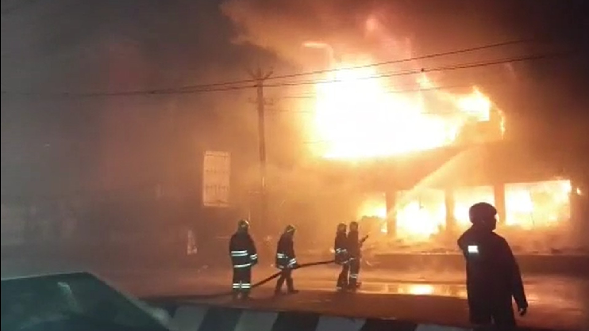 Fire at bedding supplies showroom in Chennai