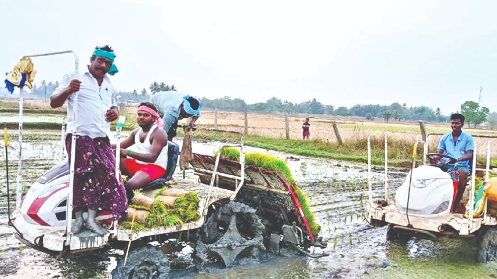 Ryots welcome historic early release of water from Mettur