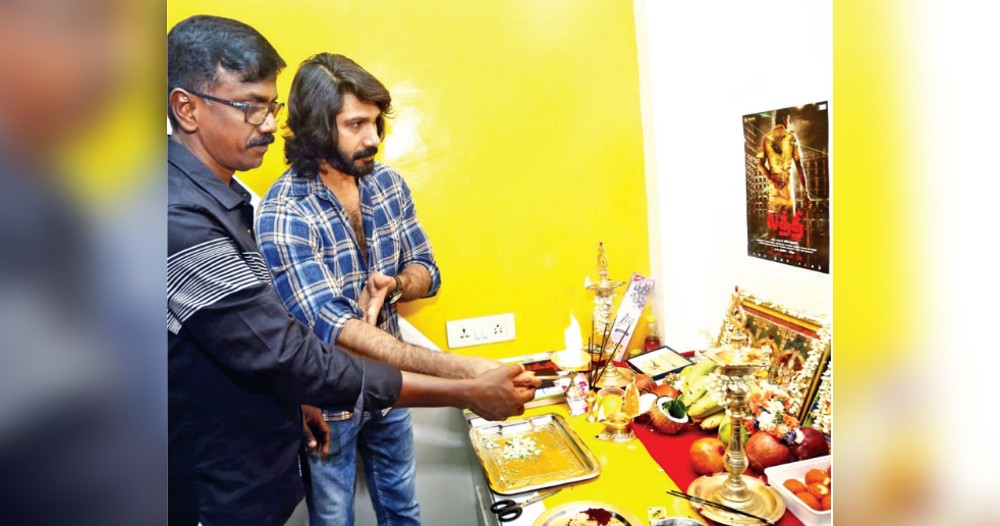 Dubbing for Vishal’s Laththi begins in Chennai Dubbing for Vishal’s Laththi begins in Chennai