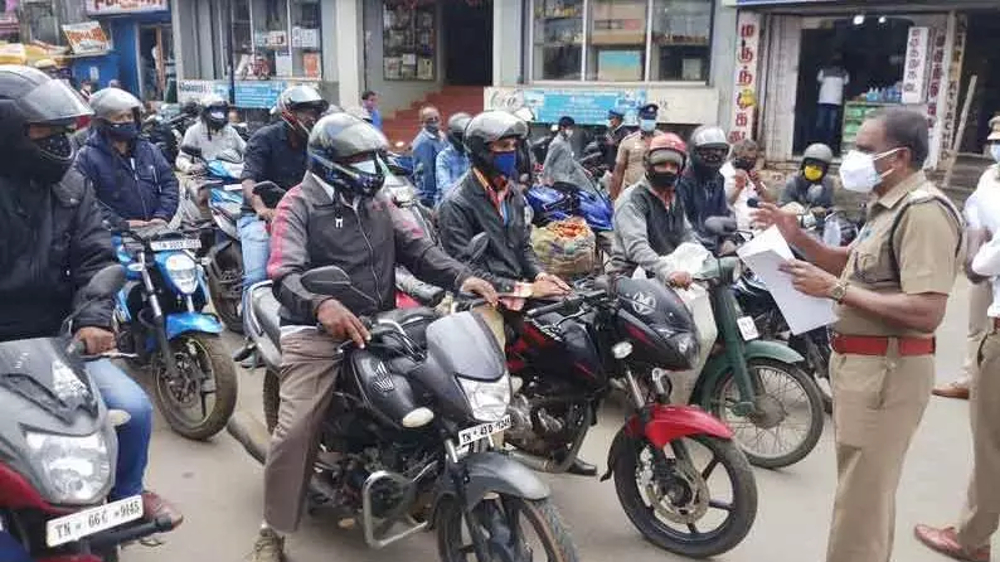Helmet mandatory for pillion riders in Chennai from today