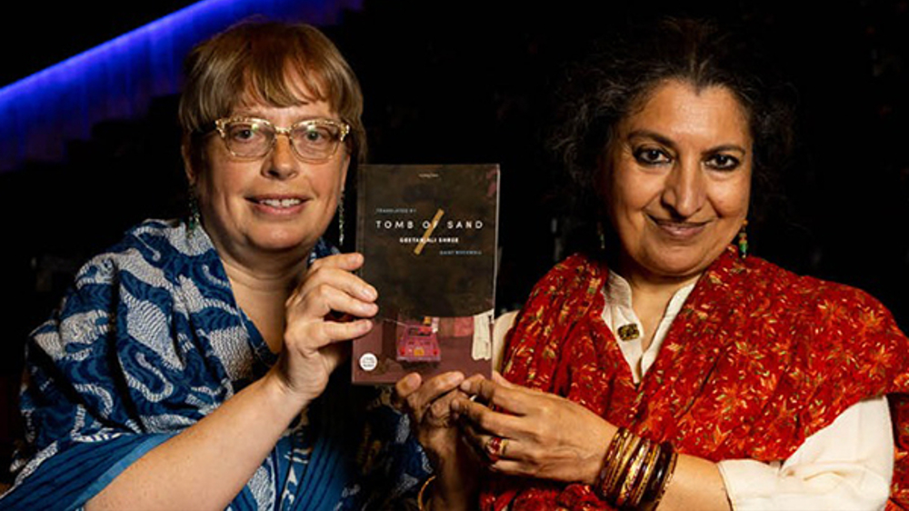 Geetanjali wins Int’l Booker Prize for Hindi novel Tomb of Sand