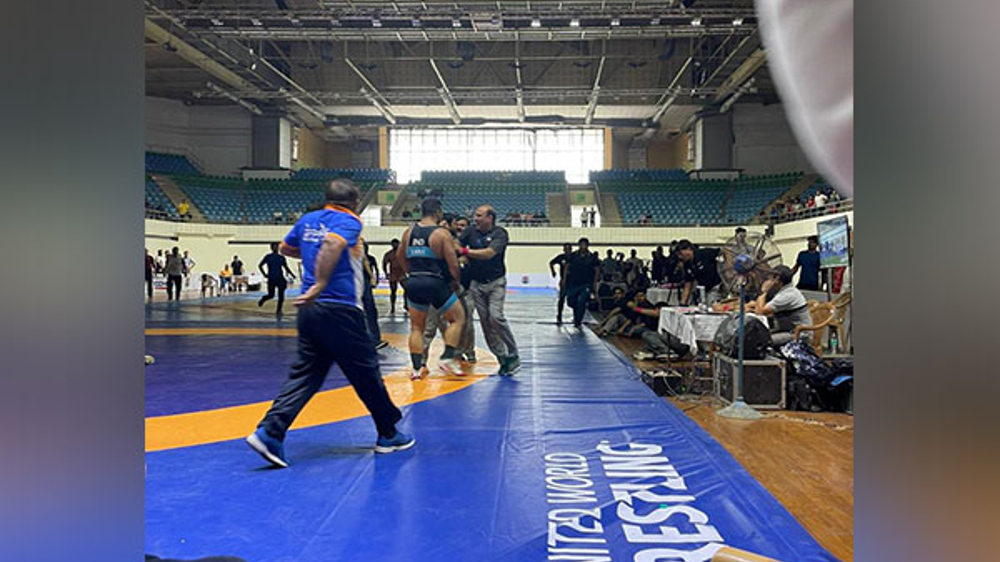 Wrestler hits referee; gets life ban Wrestler hits referee; gets life ban