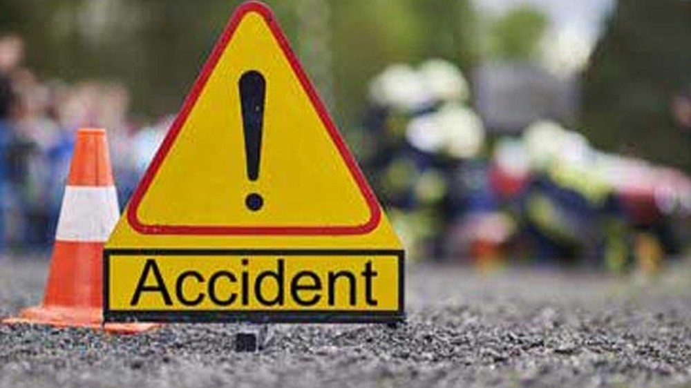 Six women engaged in MGNREGS work injured as car runs amok