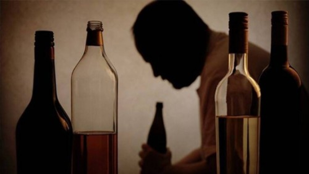 Drunk man falls to death from stationary truck in Koyambedu