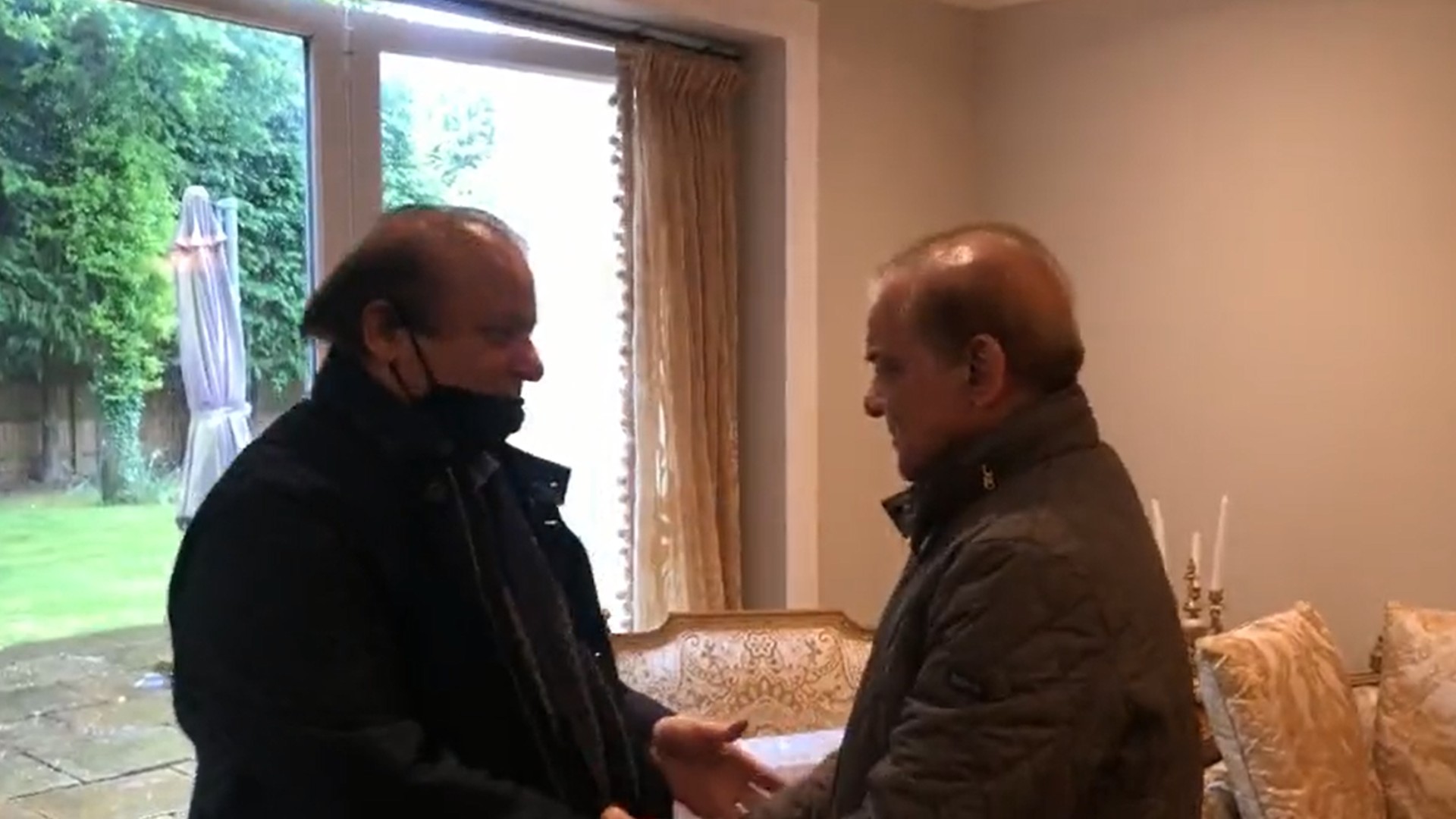 Pak PM Shehbaz Sharif meets party supremo Nawaz Sharif in London