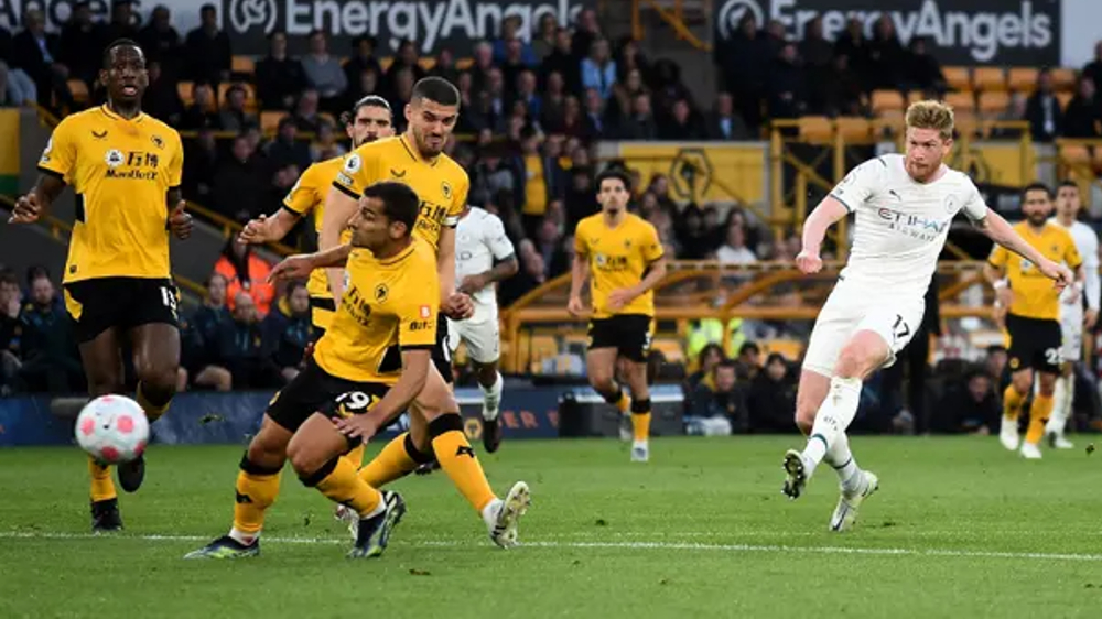 De Bruyne hits 4 as City crushes Wolves