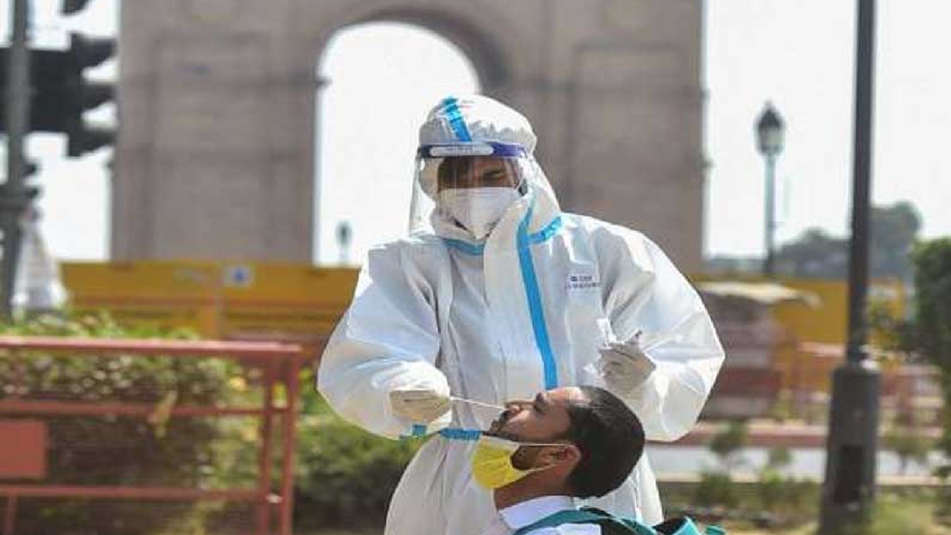 Delhis daily Covid tally dips to 673 cases, 4 new deaths