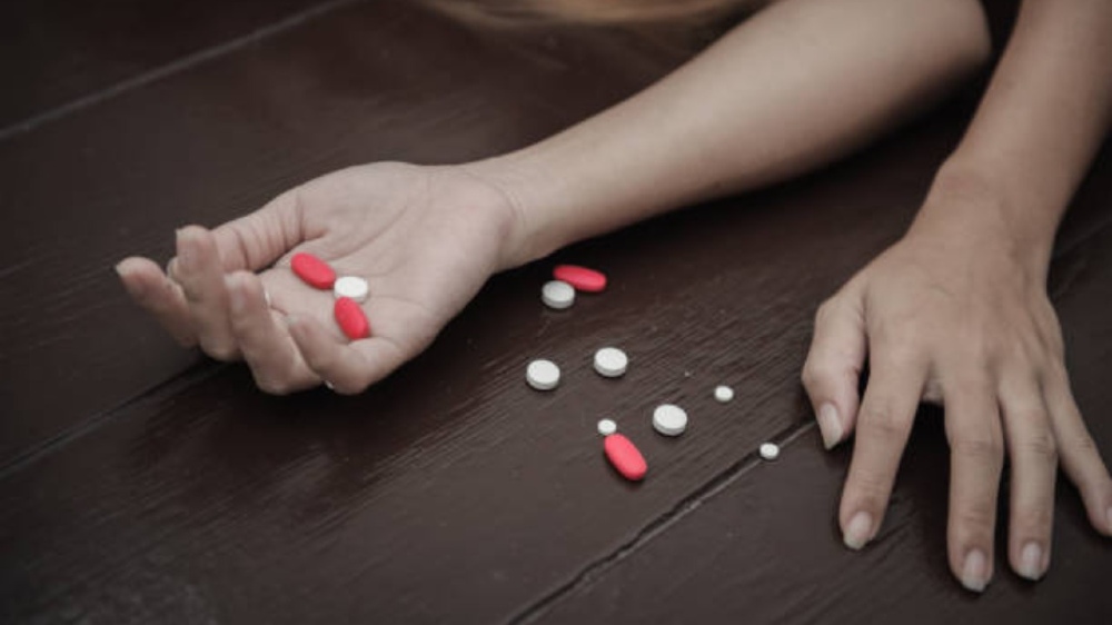 Haryanvi singer given 10 sleeping pills before strangulation: Sources Haryanvi singer given 10 sleeping pills before strangulation: Sources