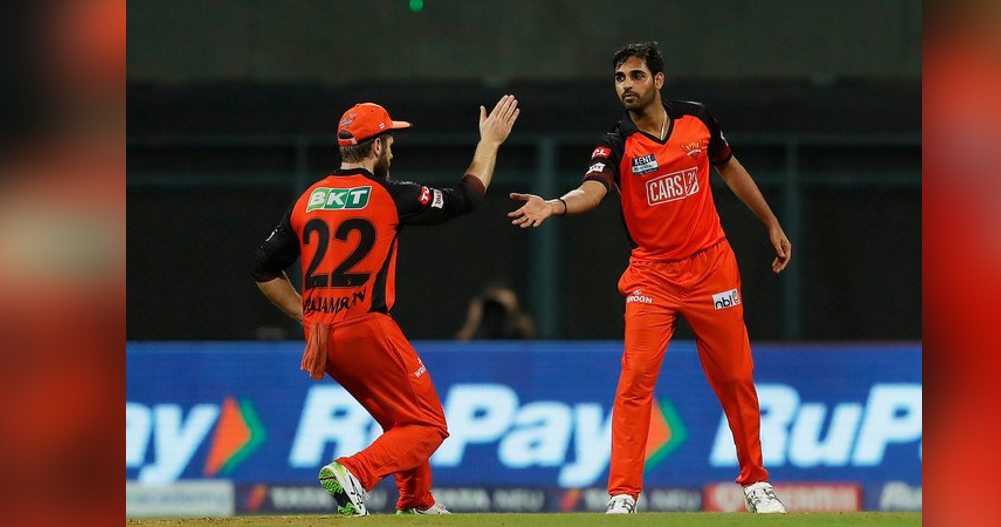 Tripathi, Bhuvneshwar  star as SRH beat MI by 3 runs, keep playoffs hopes intact