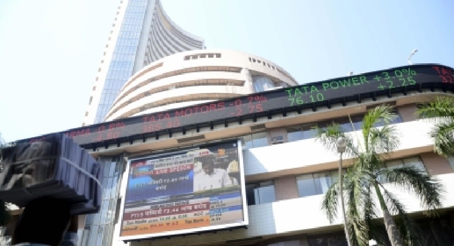 Equities recover previous losses led by gains in media, realty, metal stocks