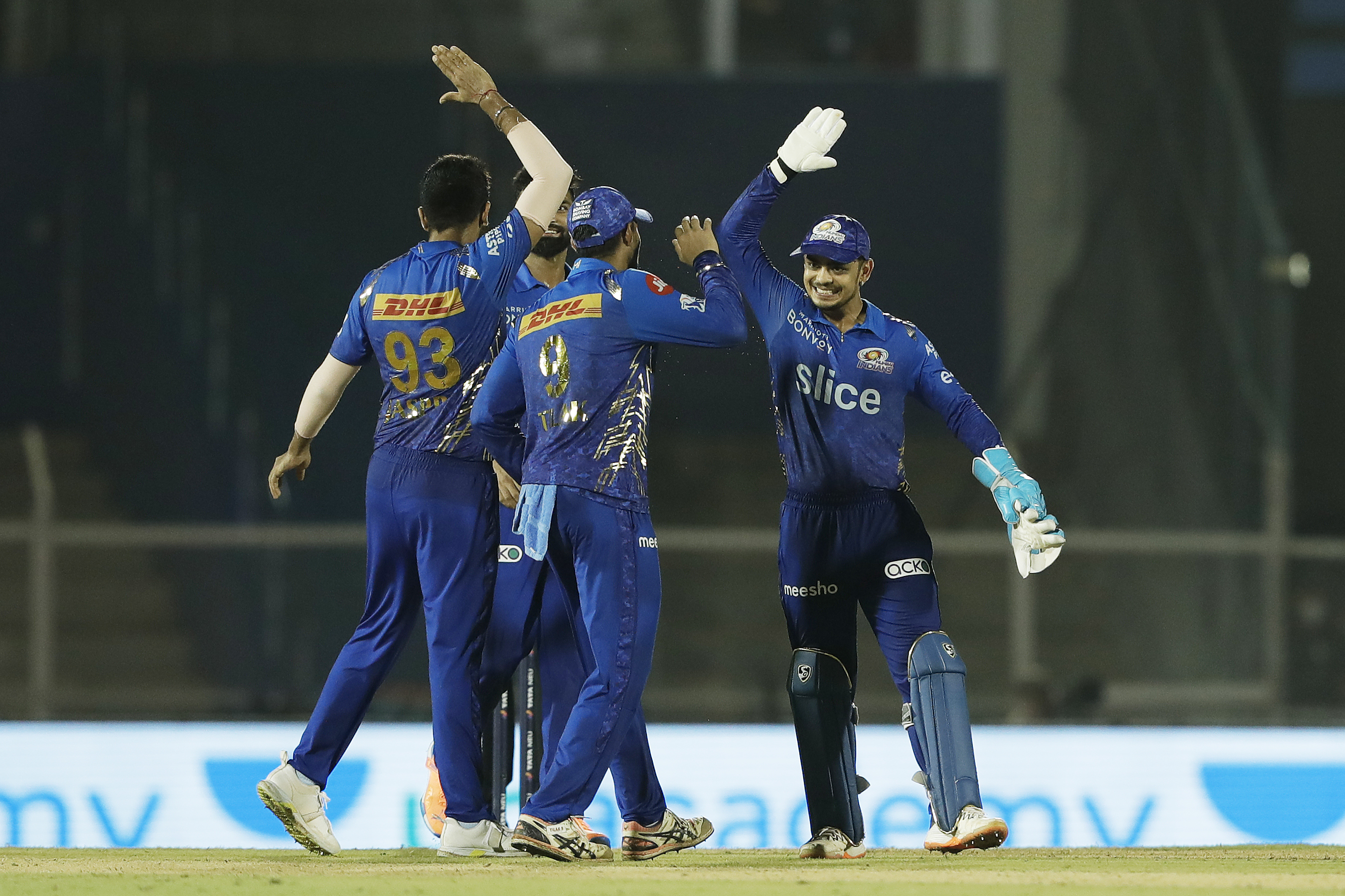 IPL 2022: MI beat GT by 5 runs