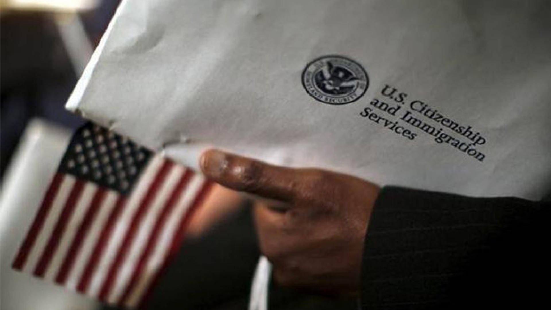 Process all Green Cards within 6 months, Presidential commission votes Process all Green Cards within 6 months, Presidential commission votes