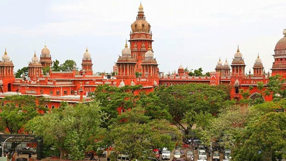 No Vadagalai hymns in Kanchi temple, HC passes interim injunction