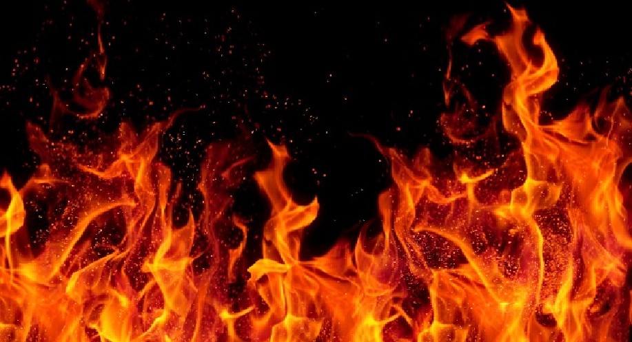 Car spare parts unit gutted by fire in Oragadam