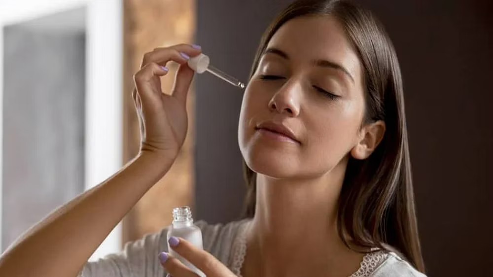 Hydrate your skin with water, juices & exfoliation, say dermatologist