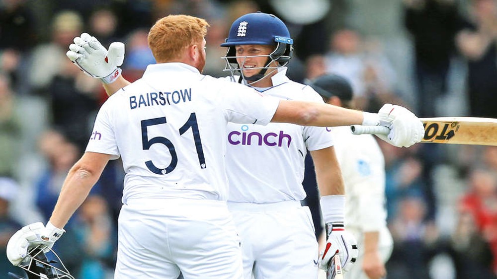 Bairstow, Root power England to series sweep Bairstow, Root power England to series sweep