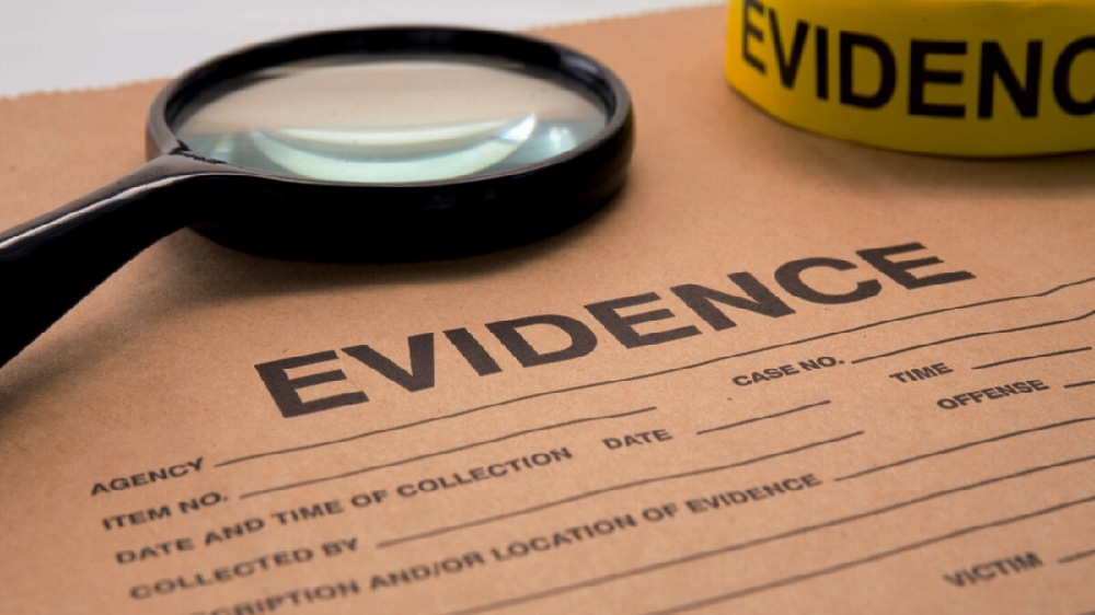 22 documents of evidence against usurer seized by police