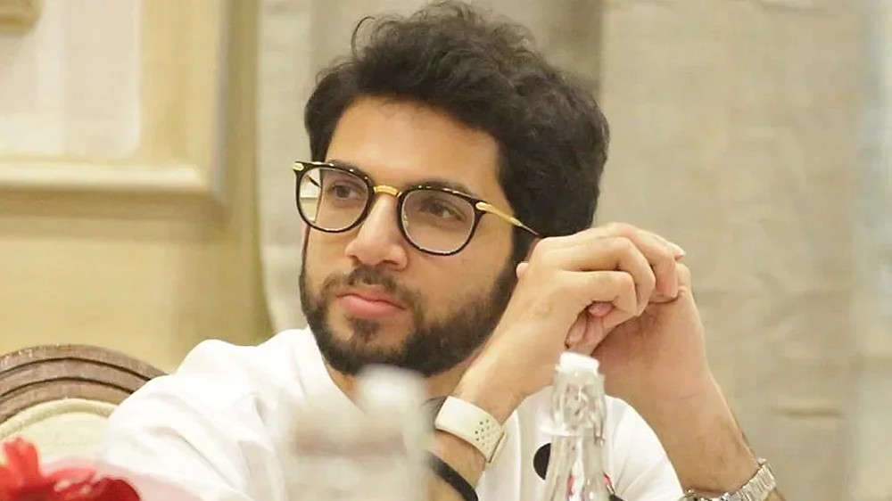 DeTect: Did Aaditya Thackeray remove ‘Minister’ from bio?