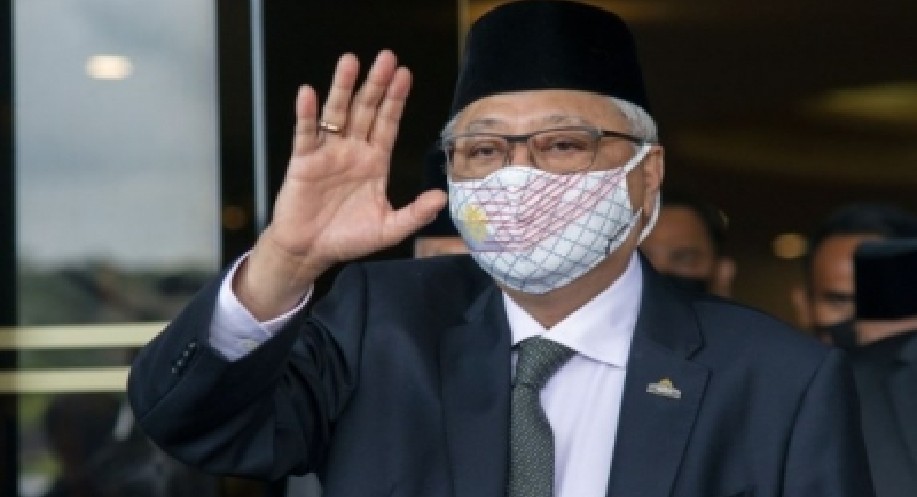 Malaysian PM unveils measures to ease rising food prices