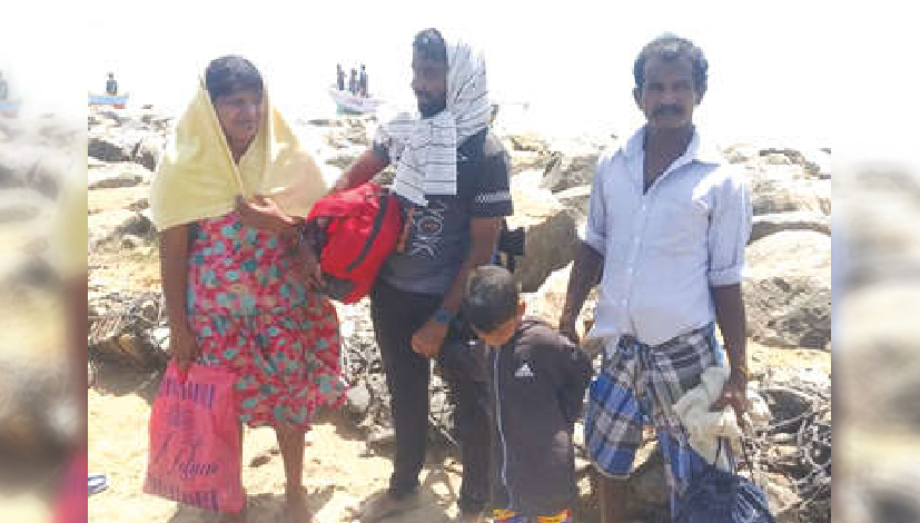 Four more Sri Lankan refugees arrive at Arichal Munai seeking asylum