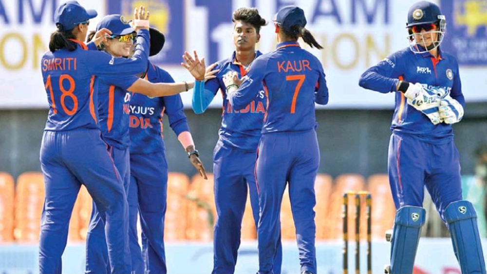 Mandhana all praise for bowlers after series win