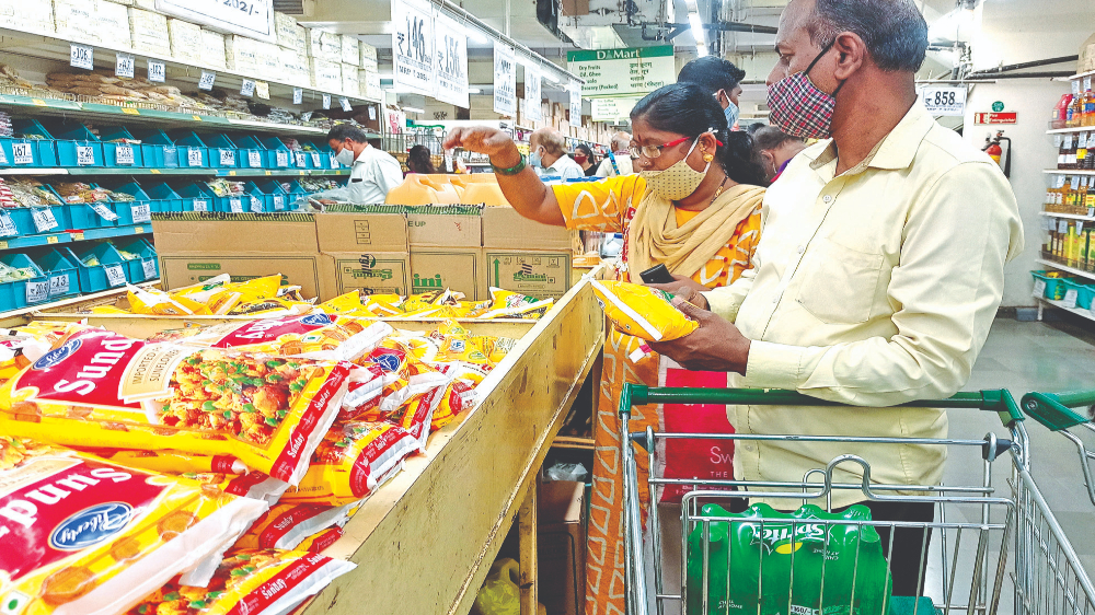Edible oil prices ease; major brands cut MRP by Rs 10-15/litre: Centre