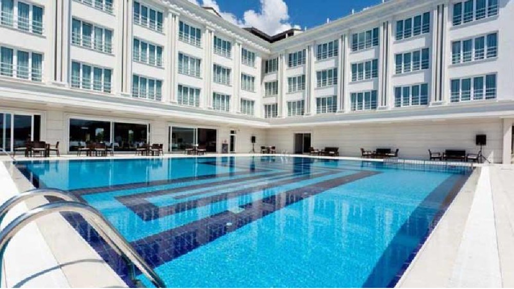 Holiday season boosts travel, hospitality with 357% growth in hiring