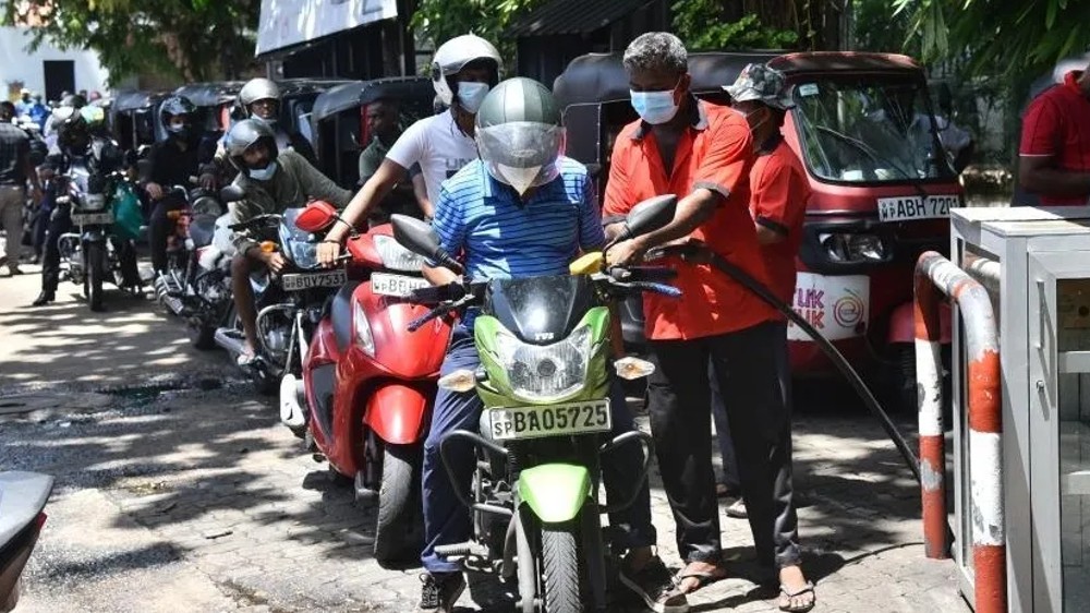 SL won’t receive fuel shipments this week: Minister